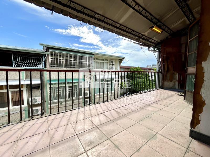 草屯低總價鬧區大面寬透天厝房屋室內格局與周邊環境