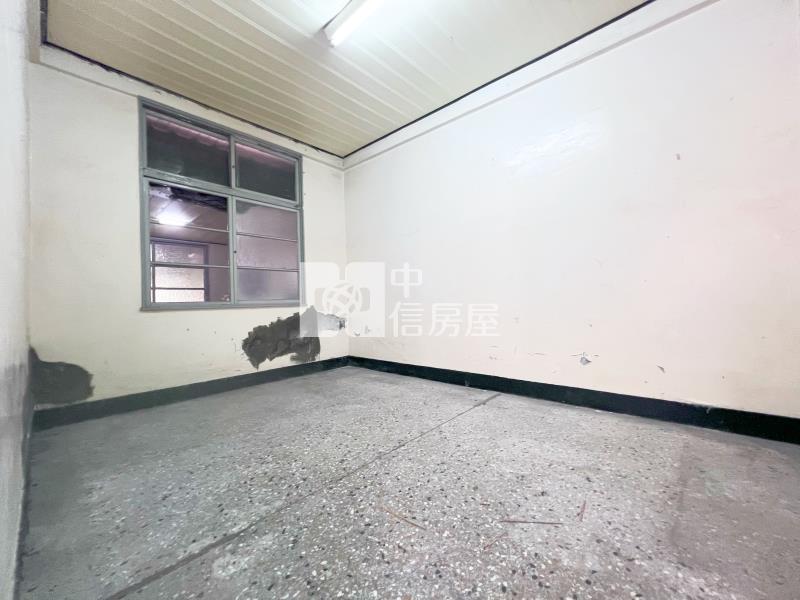 東區大面寬大地坪日式平房房屋室內格局與周邊環境