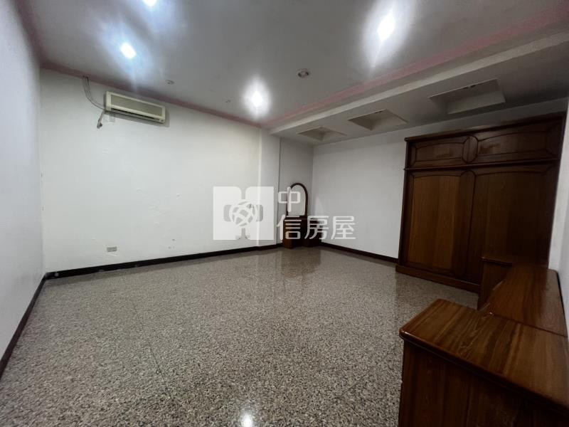 [首璽團隊]忠福商圈10米面寬稀有雙店住房屋室內格局與周邊環境