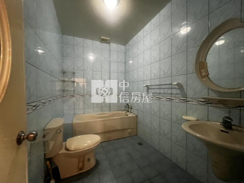 [首璽團隊]忠福商圈10米面寬稀有雙店住房屋室內格局與周邊環境