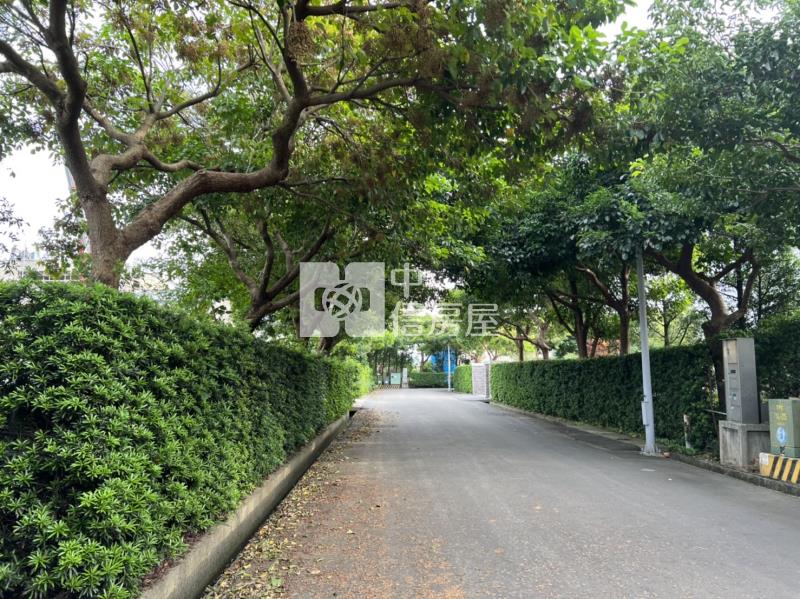 近青埔晴空美式園邸房屋室內格局與周邊環境