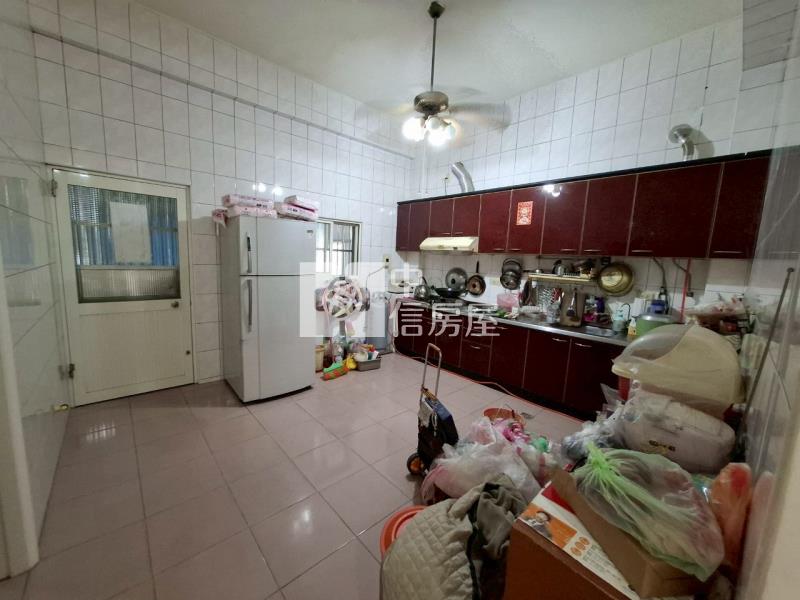 近北湖國小~合法美農舍房屋室內格局與周邊環境