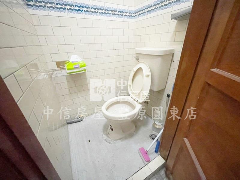 中正路店面房屋室內格局與周邊環境