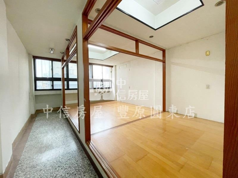 中正路店面房屋室內格局與周邊環境