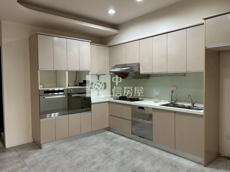頭份增值黃金大店面房屋室內格局與周邊環境