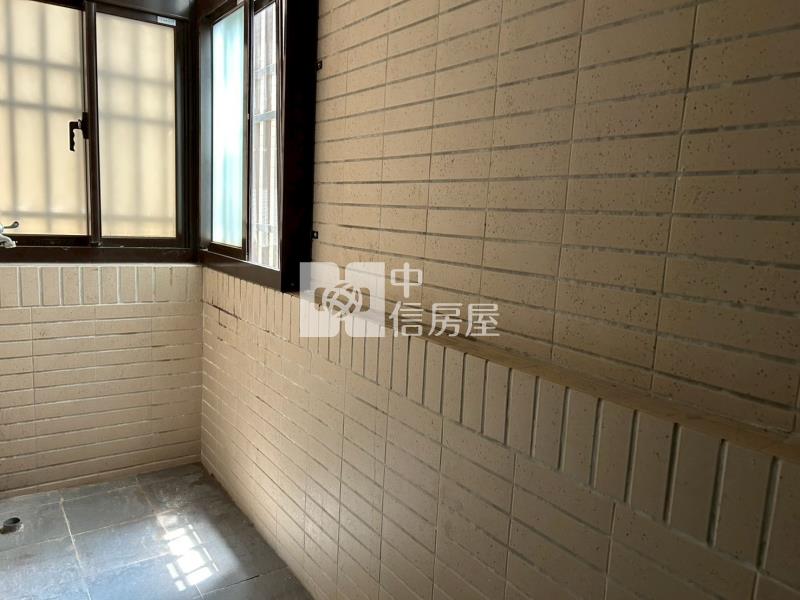 頭份增值黃金大店面房屋室內格局與周邊環境