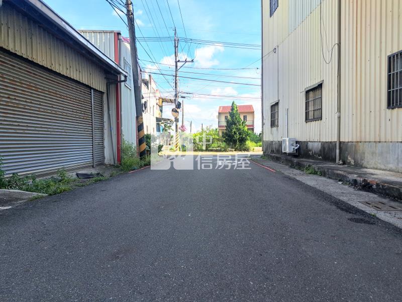 阿蓮國中方正美建地房屋室內格局與周邊環境