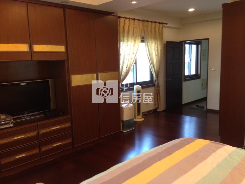 興業西路黃金店面房屋室內格局與周邊環境