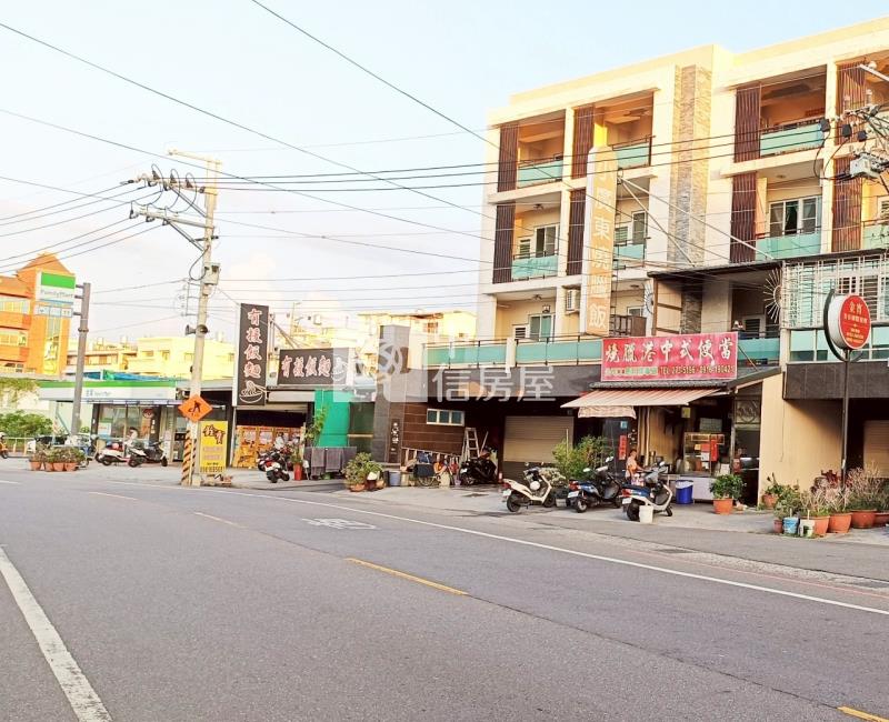 大灣西勢國小28坪三角窗方正建地房屋室內格局與周邊環境
