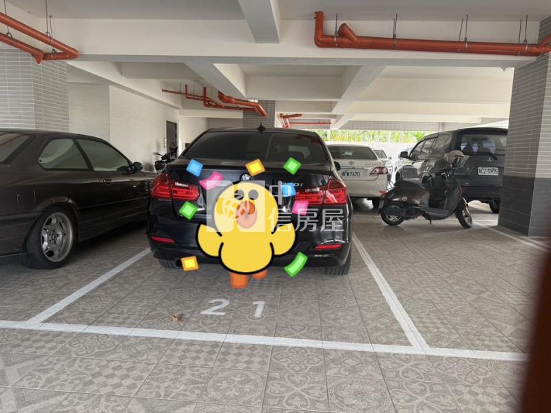 兩年屋平車三房華廈房屋室內格局與周邊環境