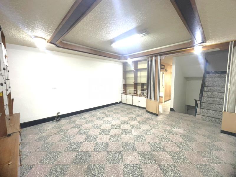 EZ13大湳水樂園學區透天房屋室內格局與周邊環境