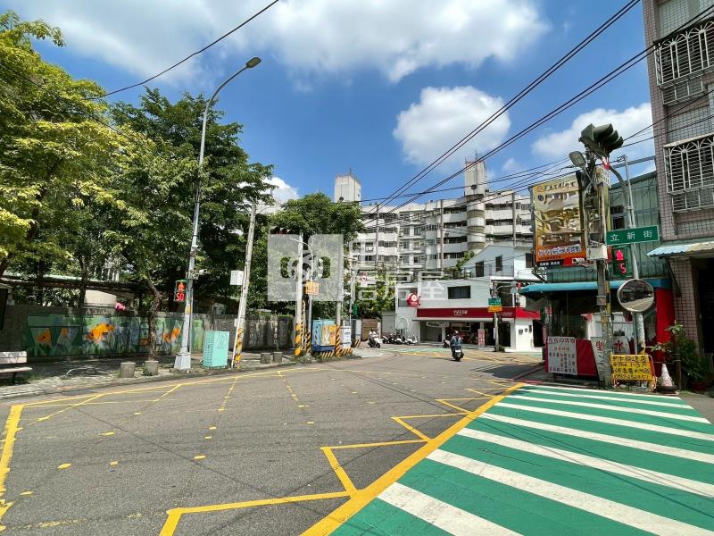 立新國小｜大面寬角地｜現況穩租中房屋室內格局與周邊環境