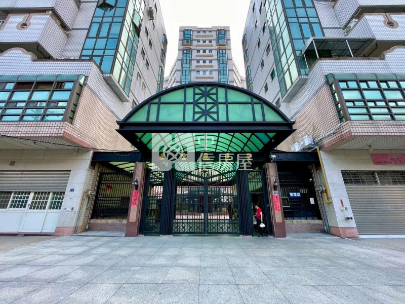 東宮巨星四房直達平車大坪數豪宅房屋室內格局與周邊環境
