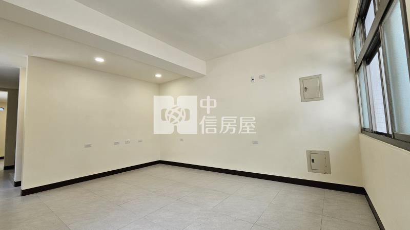 文化街商圈瑞坪國中整新透天房屋室內格局與周邊環境