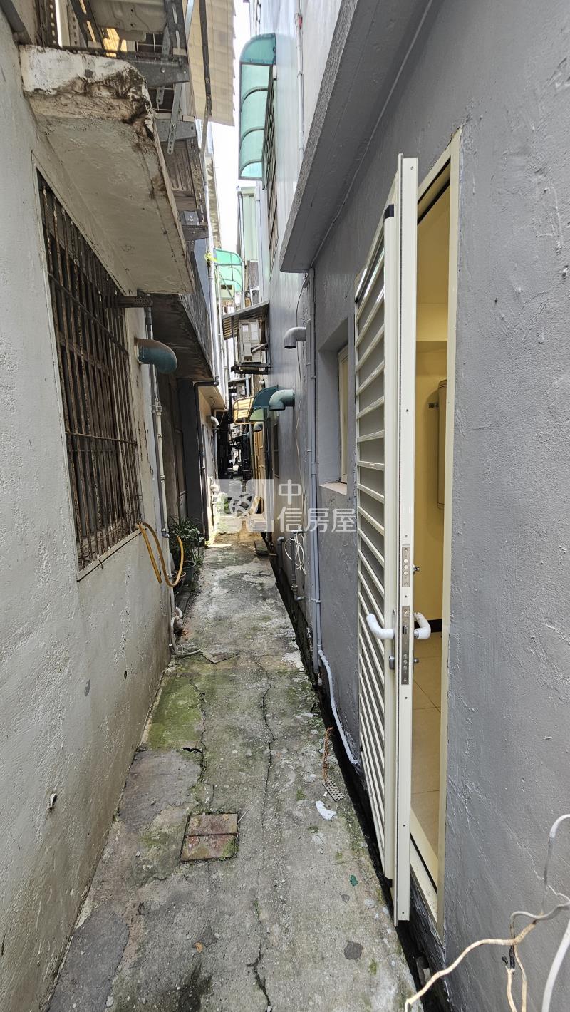 文化街商圈瑞坪國中整新透天房屋室內格局與周邊環境