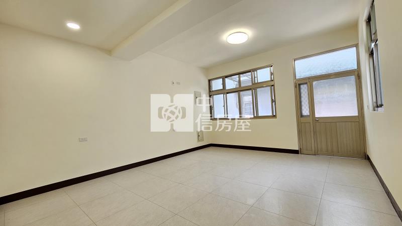 文化街商圈瑞坪國中整新透天房屋室內格局與周邊環境