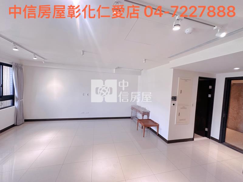 正水湳經貿特區加平面車位房屋室內格局與周邊環境