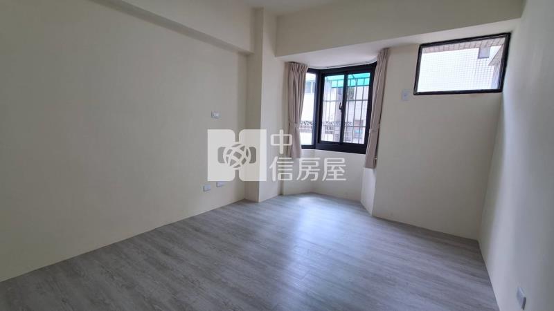 樹孝商圈入門玄關美三房平車房屋室內格局與周邊環境