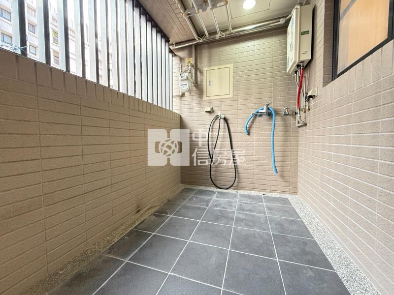 晴綻花園精裝大三房車位房屋室內格局與周邊環境