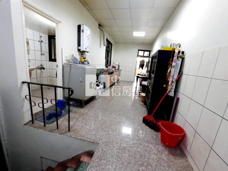 超急~大園市場商圈大地坪透天房屋室內格局與周邊環境