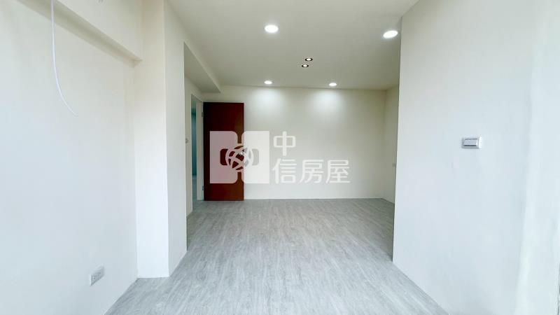 中壢中正公園全新整理電梯美華廈大三房房屋室內格局與周邊環境
