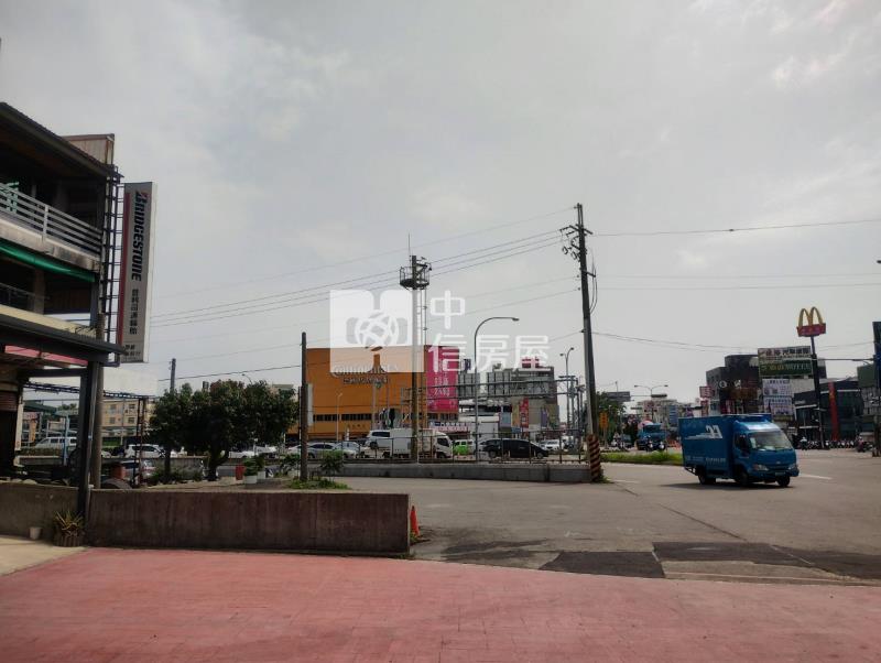 頭份交流道臨縱貫路發財住宅用地房屋室內格局與周邊環境