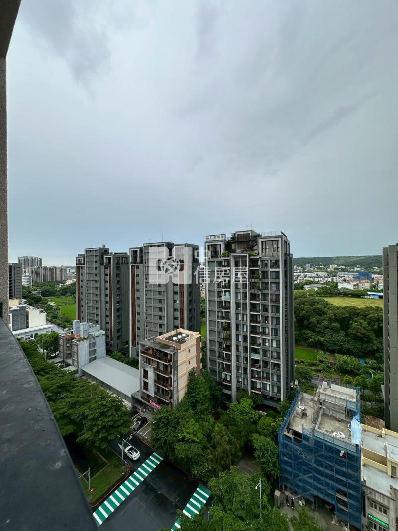 竹北縣三高樓層精裝大兩房平車面山景房屋室內格局與周邊環境