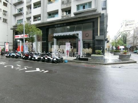 鈔值精美角窗大坪數收租樓店房屋室內格局與周邊環境