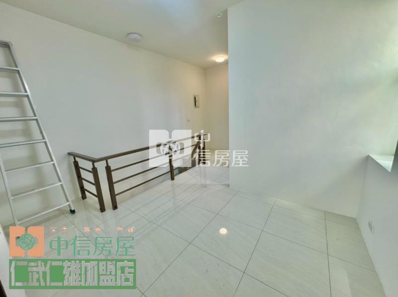 登發商圈三角窗金店面房屋室內格局與周邊環境