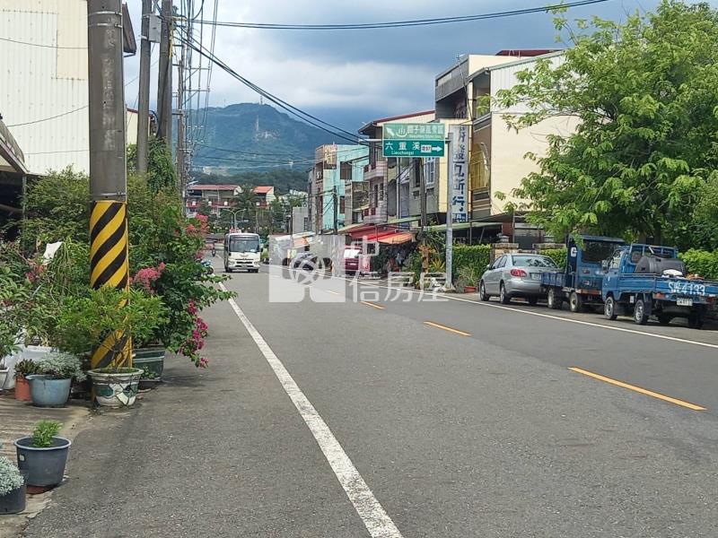 白河河保段近交流道旁百坪乙建房屋室內格局與周邊環境
