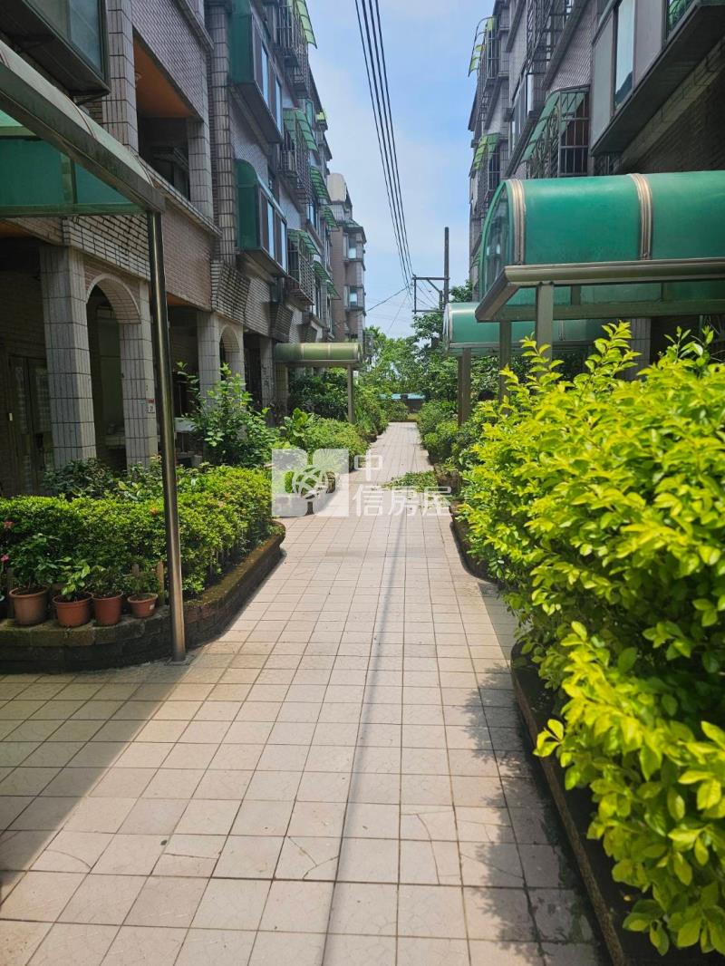 內定國小花園別墅(中信卓越團隊)房屋室內格局與周邊環境