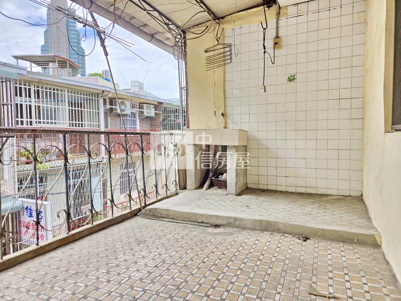 水湳經貿華美西街透天房屋室內格局與周邊環境