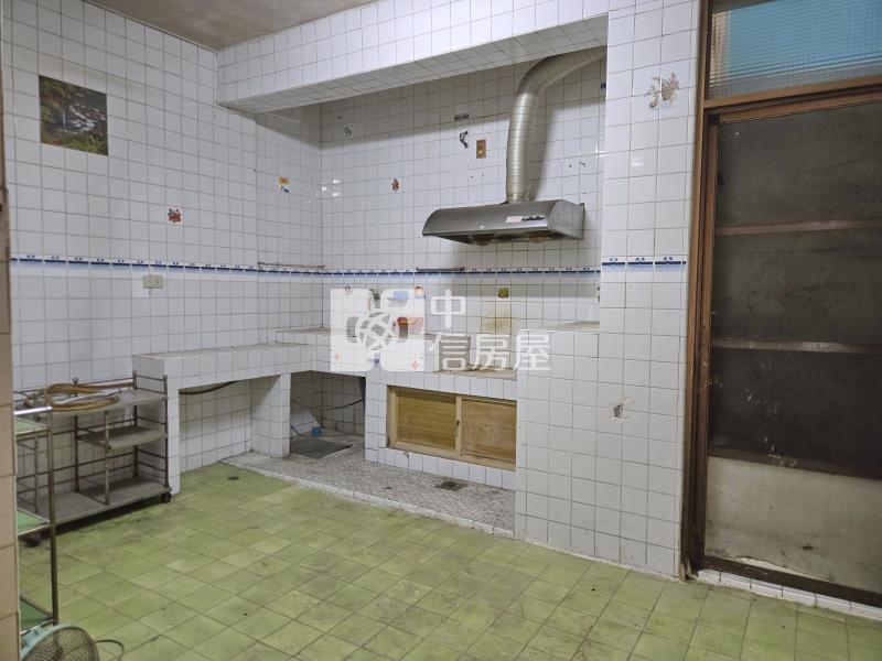 水湳經貿華美西街透天房屋室內格局與周邊環境