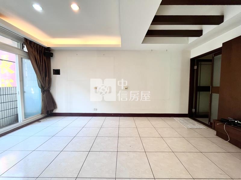 北平路黃金透店房屋室內格局與周邊環境