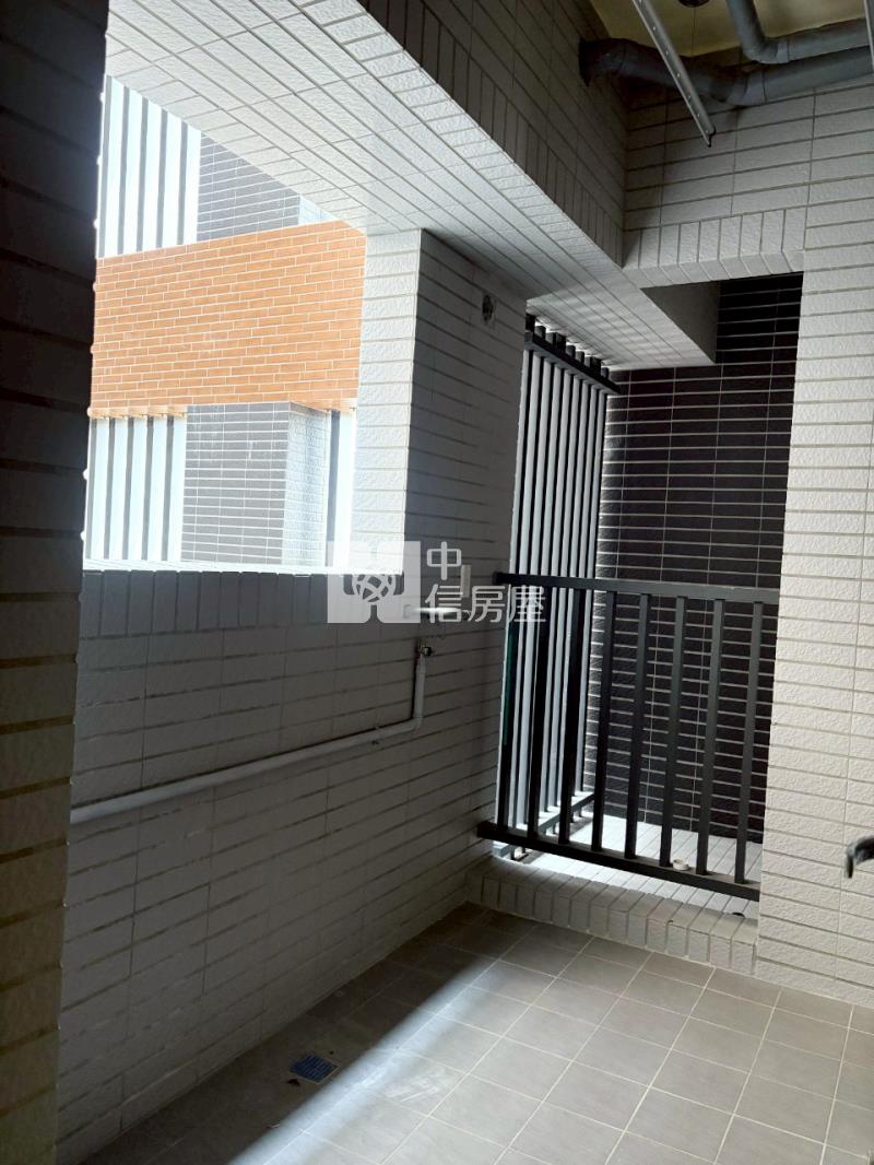 副都心全新3房平車美大樓房屋室內格局與周邊環境