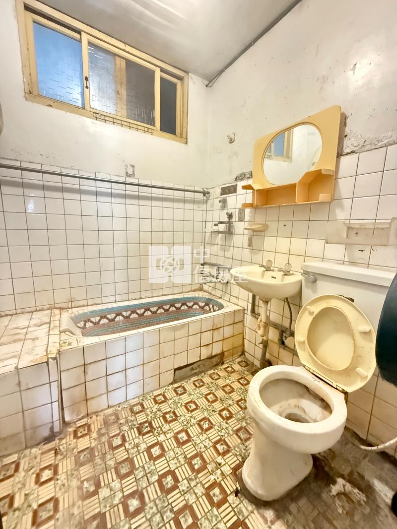中山大興商圈低總價透天房屋室內格局與周邊環境