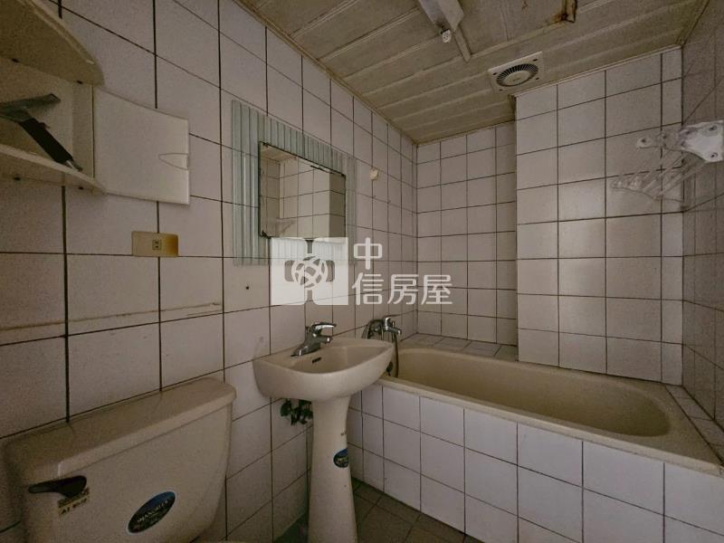 榮興商圈門前停車優質樓店房屋室內格局與周邊環境