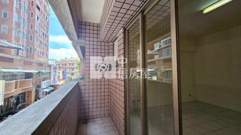 榮興商圈門前停車優質樓店房屋室內格局與周邊環境