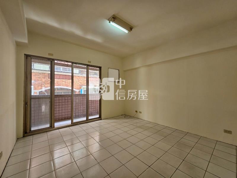 榮興商圈門前停車優質樓店房屋室內格局與周邊環境