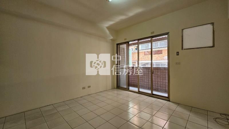 榮興商圈門前停車優質樓店房屋室內格局與周邊環境