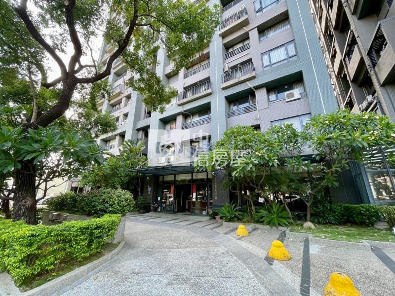 西區震後宅中港奇摩市無限視野大三房平車房屋室內格局與周邊環境