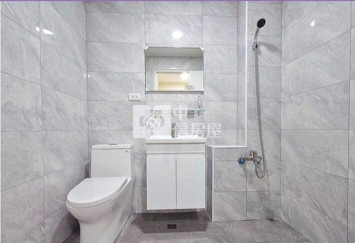 科博館低總價全新整理三樓美寓房屋室內格局與周邊環境