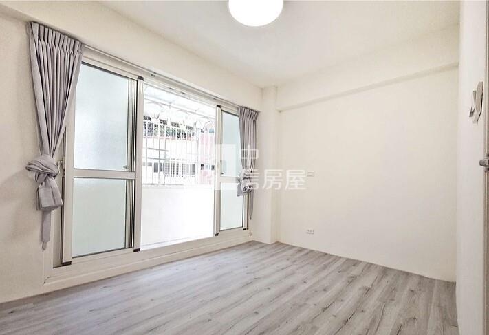 科博館低總價全新整理三樓美寓房屋室內格局與周邊環境