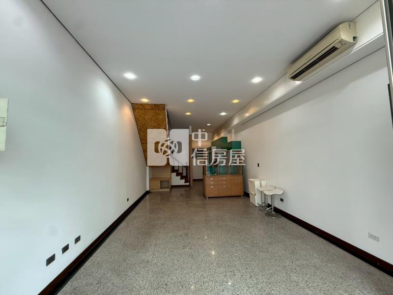 好市多臨路透天房屋室內格局與周邊環境