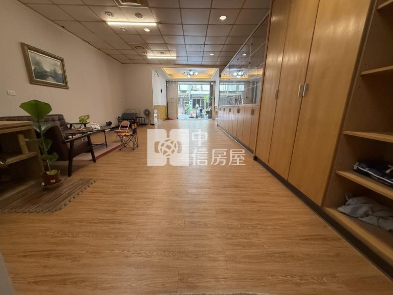 中壢觀光夜市一樓店面房屋室內格局與周邊環境