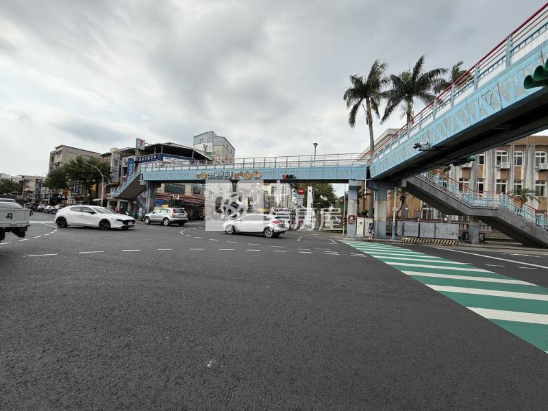 中壢觀光夜市一樓店面房屋室內格局與周邊環境
