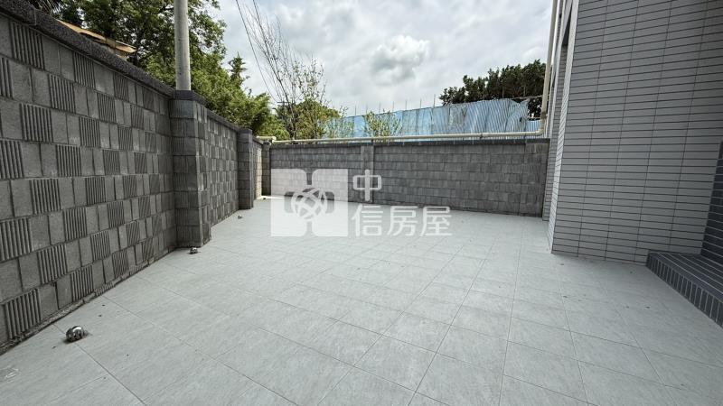 近青埔 忠愛莊稀有大露臺兩房+車位房屋室內格局與周邊環境