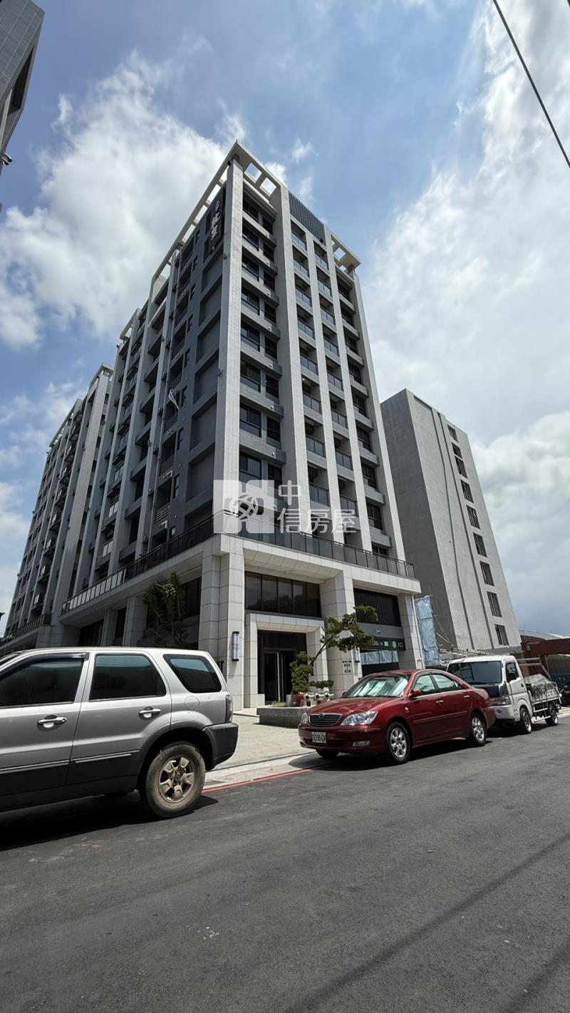 近青埔 忠愛莊稀有大露臺兩房+車位房屋室內格局與周邊環境