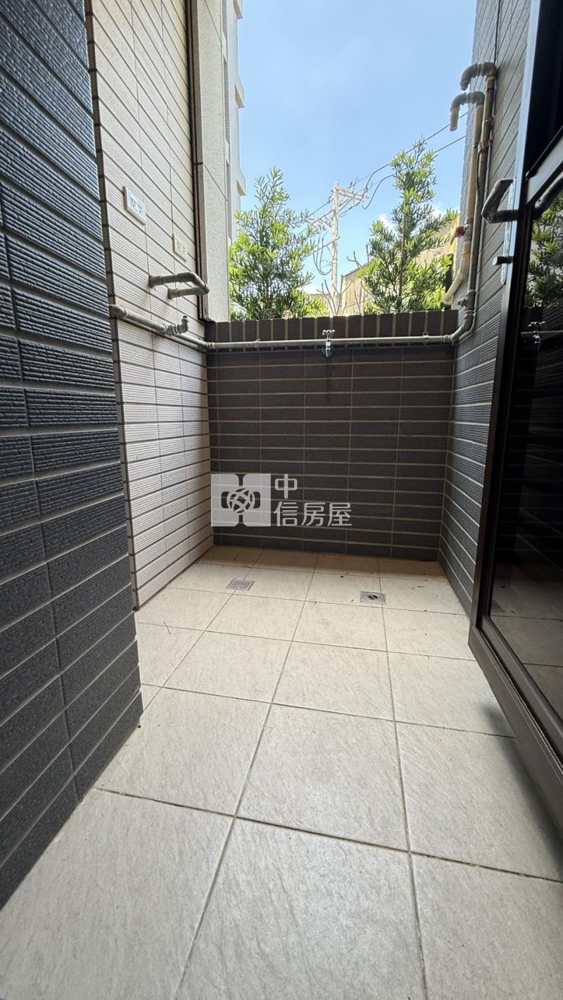 近青埔 忠愛莊稀有大露臺兩房+車位房屋室內格局與周邊環境