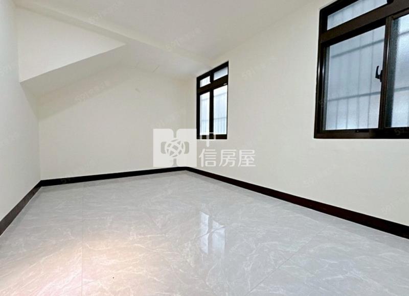 忠貞市場近東安國中美透天(中信卓越團隊)房屋室內格局與周邊環境
